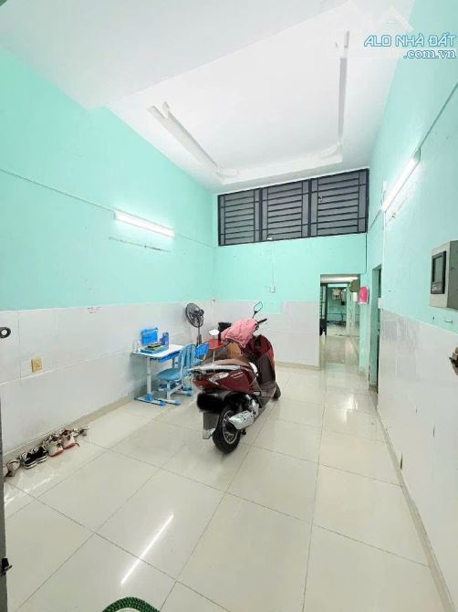 CẦN GẤP BÁN NHÀ NGAY BX AN SƯƠNG, BÀ ĐIỂM – HÓC MÔN, DT 60M2 - GIÁ TỐT CHỈ 3.x tỷ - 2