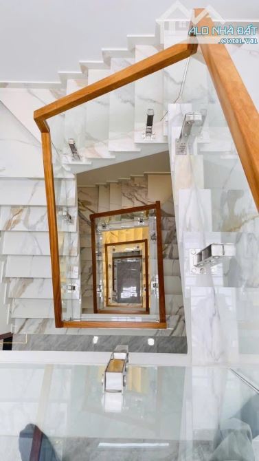 BÁN NHÀ 6 TẦNG 72M2 ( 4M X 18M) - HẺM 7M - NGUYỄN ẢNH THỦ Q12 - 7.36 TỶ. - 2