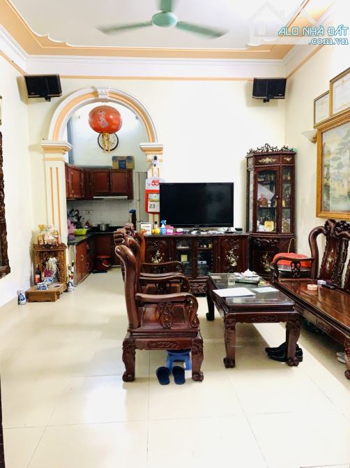 DƯƠNG VĂN BÉ , 41M² , DÂN XÂY , LÔ GÓC THOÁNG , GẦN Ô TÔ , KINH DOANH NHỎ , 7,95 TỶ - 2