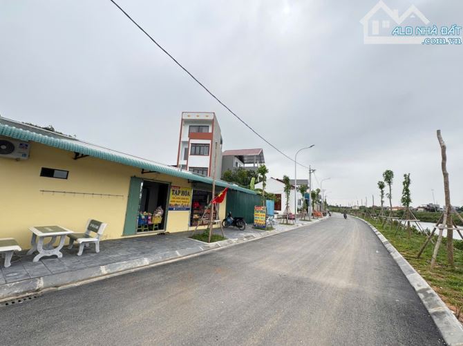 🌹🌹,ĐƯỜNG 2 NGÕ LỚN-Ô TÔ ĐỖ 2 BÊN-GIÁ CỰC HÓT-CHỈ 37TR/M2-500M ĐẾN CẦU THĂNG LONG-GẦN DỰ - 2
