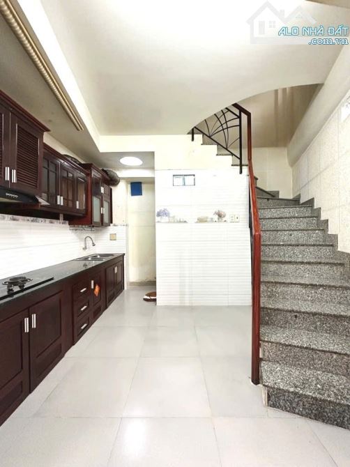 🏡💥Ở NGAY💥VIP NGUYỄN VĂN TRỖI💥PHÚ NHUẬN💥3 TẦNG BTCT💥NGANG 4,5M💥32M2💥CHỈ 5.X TỶ TL🌹 - 2