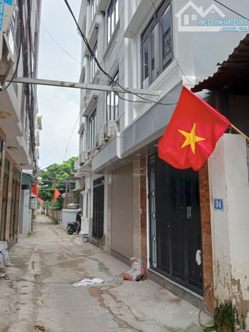 Nhà 4 tầng Yên Nghĩa, Hà Đông - 41m2, 4 ngủ - ô tô đỗ sát nhà - Hơn 4 tỷ - 2