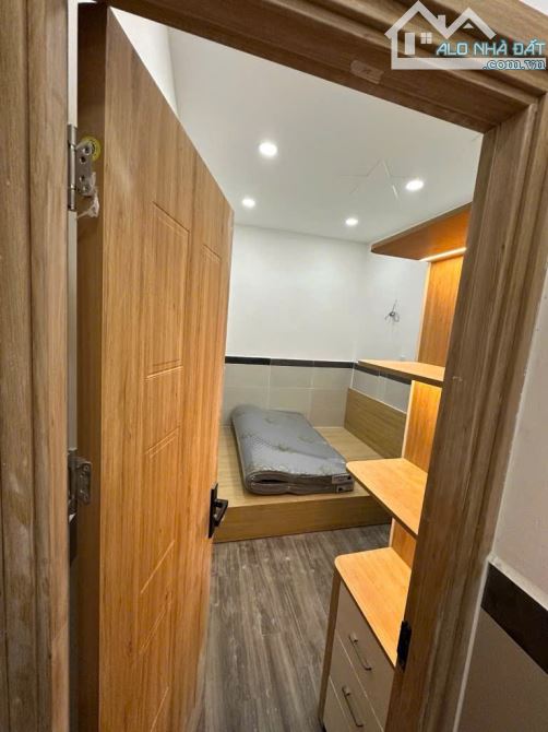 HẺM THẲNG - 30M2 - TẶNG NỘI THẤT - NHÀ ĐẸP - XÔ VIẾT NGHỆ TĨNH - 4.15 TỶ - 2