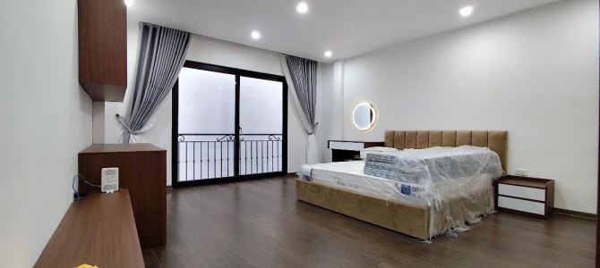 Bán Nhà Xây Mới Ba Đình DT 40m²×7 Tầng Thang Máy Full Nội Thất Gần Phố Gần Lăng Bác - 2