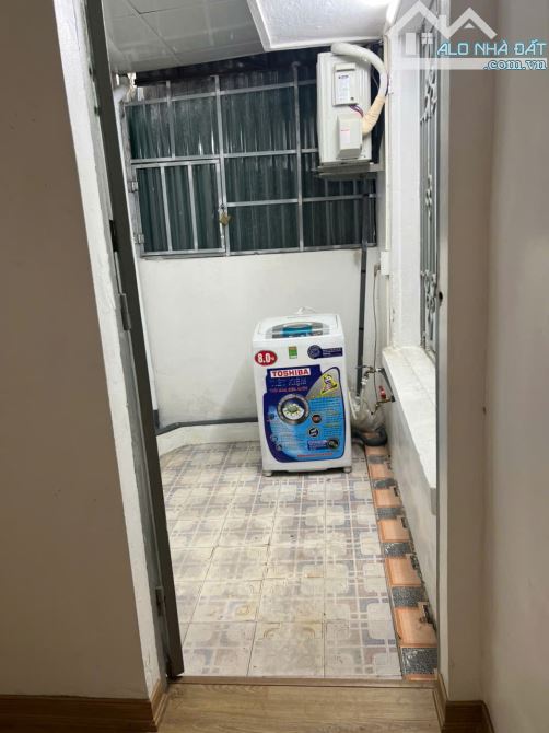Cho thuê căn hộ tập thể Mai Động, 60m2, 2 ngủ, 1 vệ sinh, 6.5 Triệu - 2