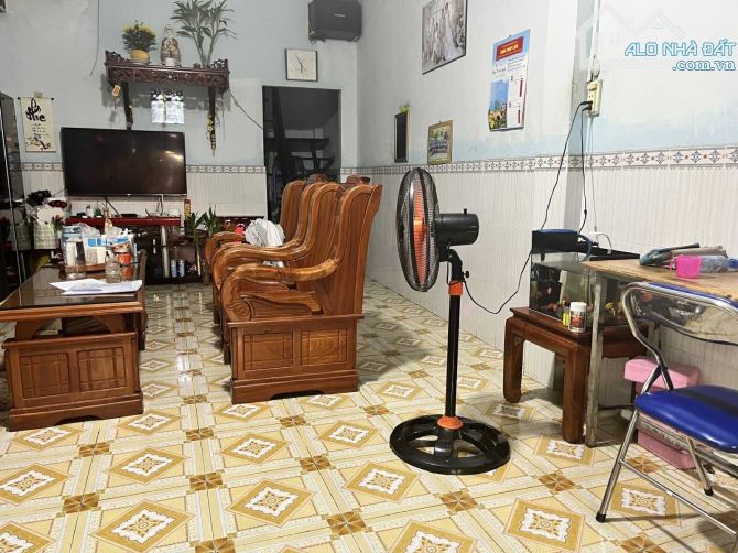 Bán Nhà Năm Lân Bà Điểm, 55m2, 2 Tầng Đường 6m Thông,100mra QL1A, gần cầu vượt An Sương, - 2