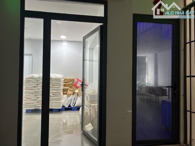 SIÊU PHẨM 4 TẦNG – 10x20 – MẶT TIỀN KHU TÊN LỬA – DÒNG TIỀN 50 TRIỆU/THÁNG - 2