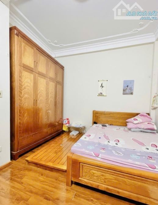 BÁN GẤP NHÀ PHỐ NGUYỄN KHANG - 50M2, 5 TẦNG, NỞ HẬU, CÁCH PHỐ ĐÚNG 30M GIÁ CHỈ 9.9 TỶ - 3