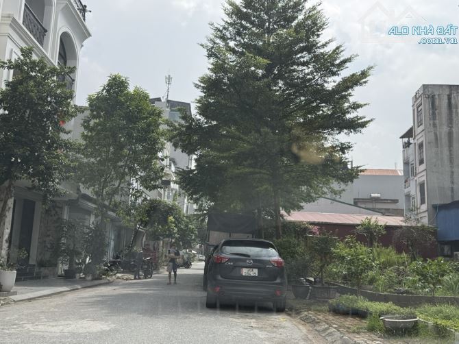 HOT! Rẻ hơn lô kế bên 10 giá. Bán gấp 70m khu 4,3ha cạnh vòng xuyến Văn Giang, Hưng Yên - 3