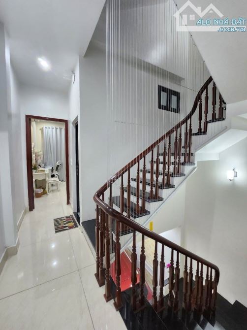 Bán Nhà Trần Cung 40m , 5 Tầng , Dân Xây Lô Góc 3 Thoáng , Ô Tô Đỗ Cửa , Sát Phố KinhDoanh - 3