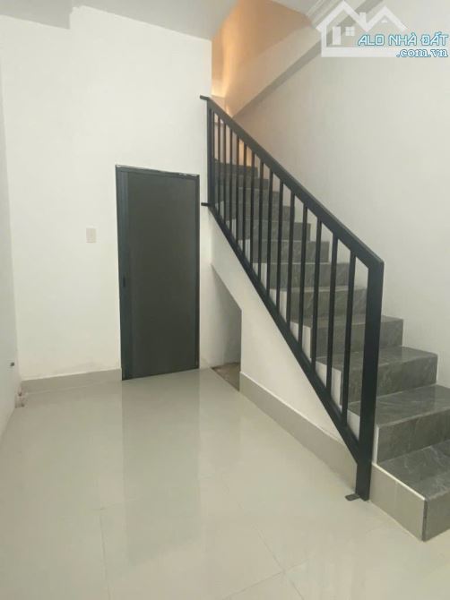 Bán nhà ngang khủng 5.7m - Nhỉnh 4 tỉ - 1 phút Lê Văn Việt, Song Hành - 3