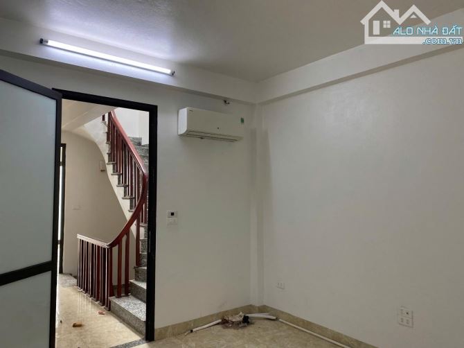 Nhà phân lô vỉa hè khu DV Đìa Lão, Mậu Lương, 50m2, 5 tầng full nội thất giá hơn 13 tỷ - 3