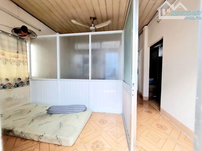 Nhà Bà Hom_ P13 Q6. DT 40m2 - 2 tầng (6m x 6.7m). Giá 3.6 tỷ. - 3