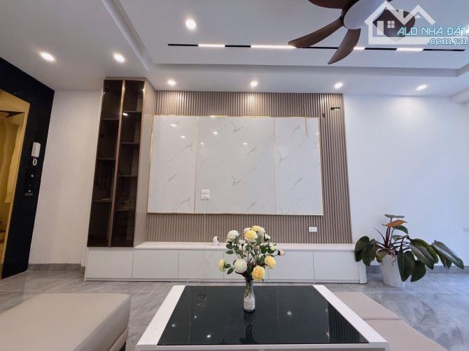 SIÊU PHẨM NGỌC THUỴ DÂN XÂY 7 TẦNG THANG MÁY - FULL NỘI THẤT NHẬP KHẨU CAO CẤP - - 3