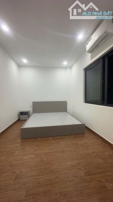 HOA HẬU NGỌC THUỴ 45m 7  TẦNG DÂN XÂY -.FULL NỘI THẤT -.2 OTO TẢI TRÁNH NHAU - VIP NHẤT - 3