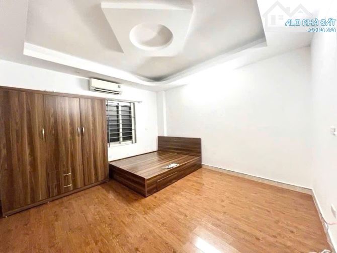 Hiếm -Bán Gấp Nhà 3T Vĩnh Khang 60m2, 4,5ty, MT 5m, đường 4m, gần chợ trường - 3