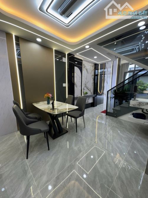 BÁN NHÀ ĐẸP LUNG LINH - 5 Tầng - Hương Lộ 2 - HXT (50m2) 4PN - Sổ 2025 –Chỉ 6.6 TỶ - - 3
