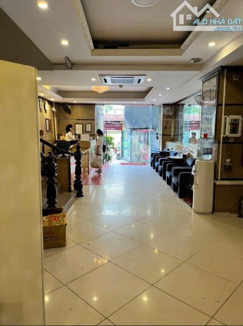 Mặt phố Trần Hưng Đạo siêu mặt tiền 10m hiếm bán, phố đẹp cực VIP, 3 tầng, 396m2, 380 tỷ - 3