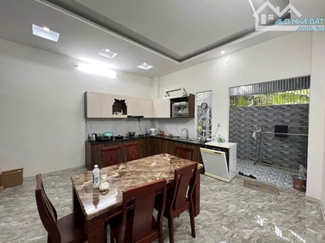 Nhà 3lầu sổ đỏ hoàn công mới đẹp 97m2 mặt 5m hướng ĐN thuộc KĐT Phước LongA giá tốt 8,5 tỷ - 3