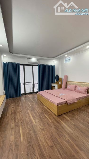 NHÀ ĐẸP-NỘI THẤT -ĐÀM QUANG TRUNG 34M 5T GIÁ 6.9TY-CỰC GẦN PHỐ -Ô TÔ - 3