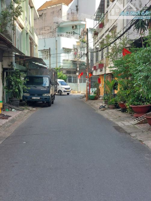 bán nhà hẻm 138 Nguyễn Xí ,phường 26 ,Bình Thạnh .DT:4.2x15m.4 Tầng .Gía 12.5 tỷ - 3