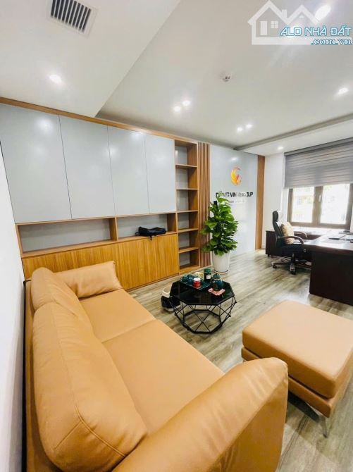BÁN TÒA BUILDING 8 TẦNG DỊCH VỌNG HẬU dòng tiền ổn định,DT 165m, MT 10m, giá 108 Tỷ - 3