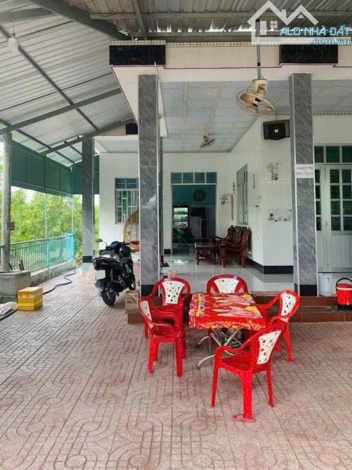 ⚡️Bán Gấp Căn Nhà Sổ Riêng Ở Củ CHI C4 DT 189m2 Tone Trắng Đẹp Giá 780 Triệu⚡️ - 3
