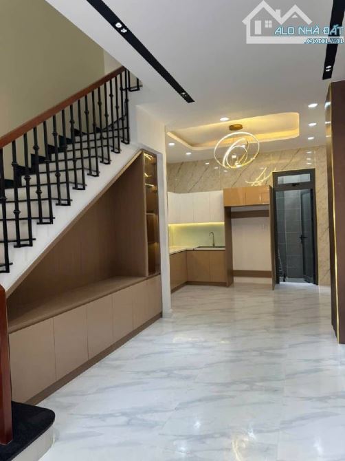 TỈNH LỘ 10 - TÂN TẠO - BÌNH TÂN - 50M2 - 3 TẦNG 👉 5️⃣🧄1️⃣  + 1 Trệt 2 lầu, 3PN, 4WC, sân - 3