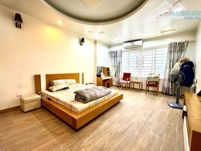 400tr/m2 Trần Quang Diệu, ô tô tránh, kinh doanh, 2 thoáng, ô tô vào nhà, 66m*5T - 3