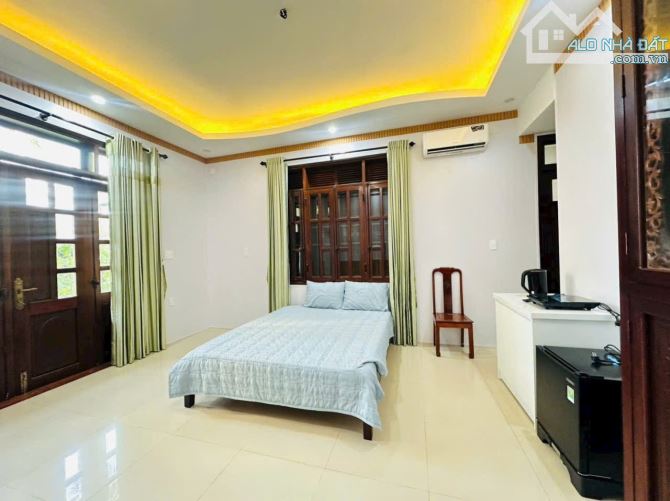 CHO THUÊ NGUYÊN BIỆT THỰ SÂN VƯỜN - NGAY PHỐ TÂY - TP HUẾ - 3