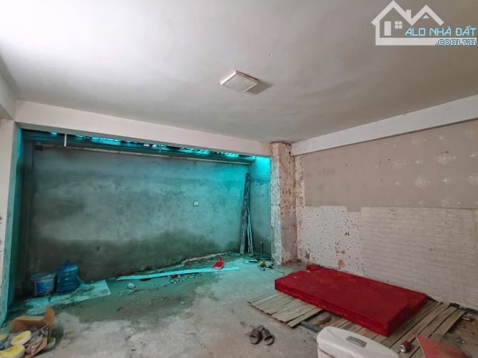 BÁN NHÀ PHỐ 5 TẦNG CÓ THANG MÁY – MẶT TIỀN ĐẸP – DIỆN TÍCH KHỦNG GẦN TRUNG TÂM GÒ VẤP VÀ K - 3