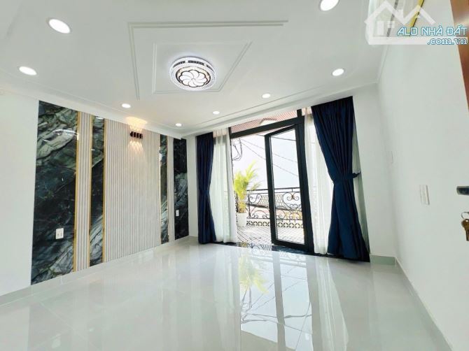 NHÀ PHỐ 3 TẦNG NGUYỄN THỊ THẬP NỐI DÀI HẺM OTO ĐỖ CỬA, tiện ở GIA ĐÌNH 3 thế hệ nhỉnh 6 TỶ - 3