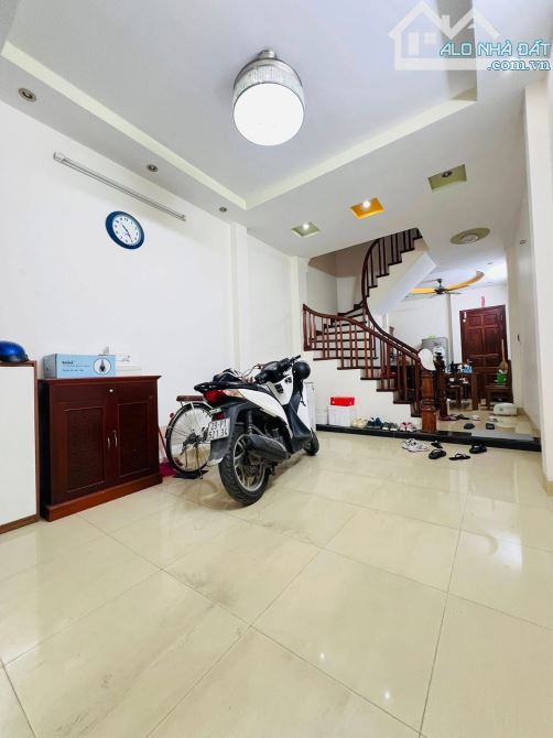 30M Ra Phố Đội Cấn, Lô Góc 3 Thoáng, Gần Hồ, 37m2*4T MT 3.8M Chào 8.4 Tỷ - 3