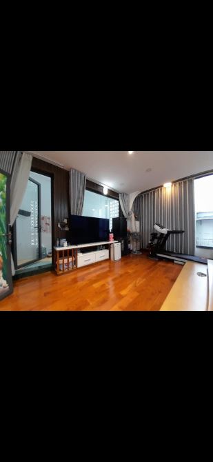 NHÀ ĐẸP 4 TẦNG - SÁT MẶTTIỀN - HXH - NGAN GẦN 7 - DT: 82M2 - 9 TỶ HƠN - 3
