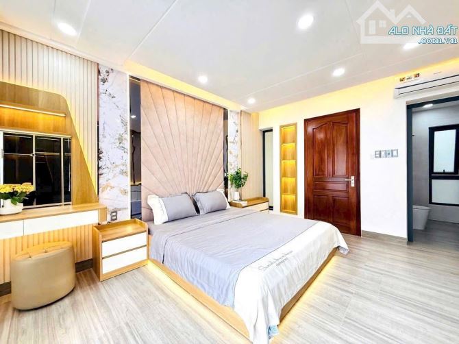 BÁN NHÀ 4X20 5TẦNG 4PN HẺM 8M ngay khu đồng bỗ EMART - 3