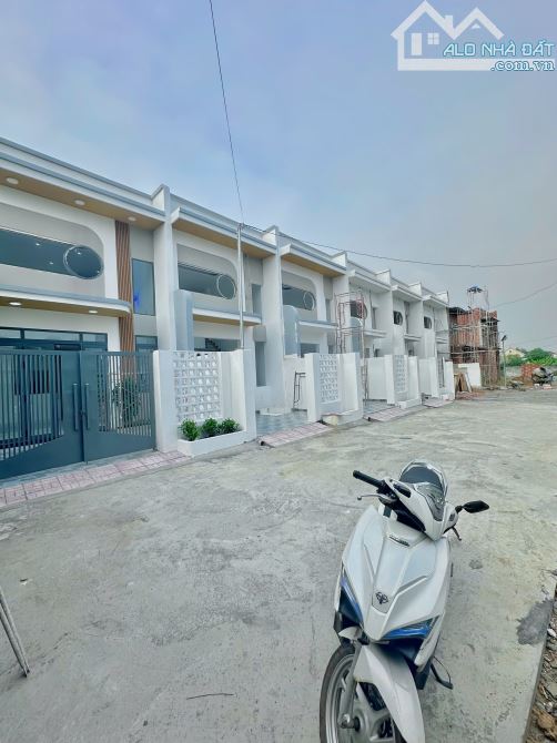 BÁN NHÀ TRẢ GÓP NGÂN HÀNG GIÁ RẺ NHẤT KHU VỰC NGAY TRUNG TÂM PHƯỜNG TÂN TRIỀU - 3
