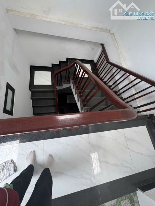 BÁN GẤP CĂN NHÀ ĐƯỜNG NGUYỄN KHANG 36/44M XÂY 5 TẦNG GIÁ 6.95 TỶ CÁCH PHỐ 30M - 3