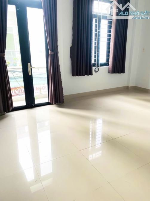 CHUYỂN NHƯỢNG NHÀ GÓC 3 TẦNG THOÁNG, 49,3m2 n:4,8m, ĐƯỜNG Ô TÔ LÊ CÔNG MIỄN, QUI NHƠN - 3