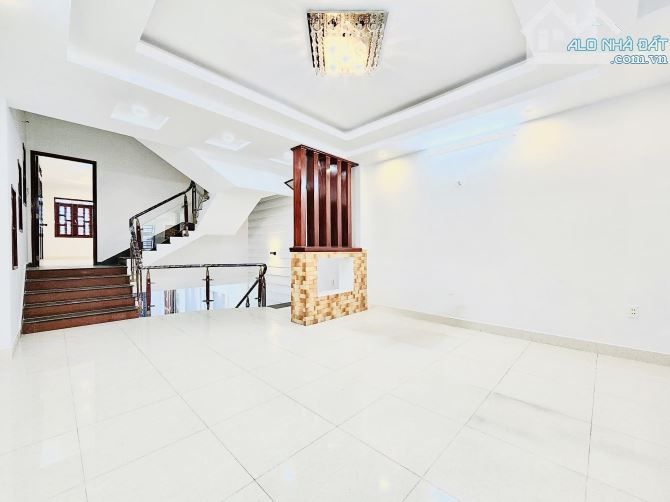 Mặt tiền nội bộ khu Tên Lửa - Chợ Da Sà - 4 tầng - 5m x 20m - Đường 10m thông - 3