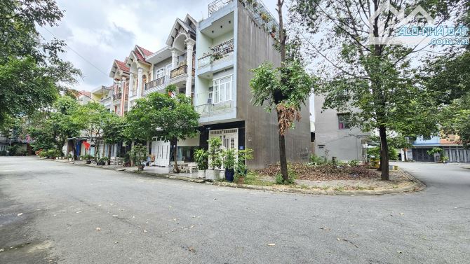 Bán đất 2MT đối diện Chung Cư và đất Thương Mại p.Dĩ An, Tp.Dĩ An chỉ 4tyy800 TL M7461 - 3