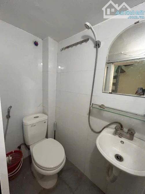 GIÁ 4.1 TỶ! NHÀ NGÕ THÔNG KHÂM THIÊN - ĐỐNG ĐA: 24M², 4 TẦNG, MT 3M - Ở SƯỚNG! - 4