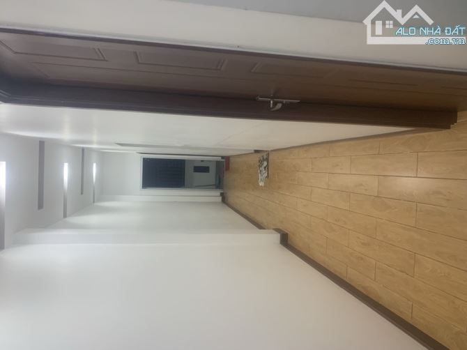 BÁN NHÀ 3 TẦNG 257 M2 NGANG 5.7 M MẶT TIỀN KINH DOANH ĐƯỜNG TRẦN HƯNG ĐẠO – DĨ AN - 17 TỶ - 4