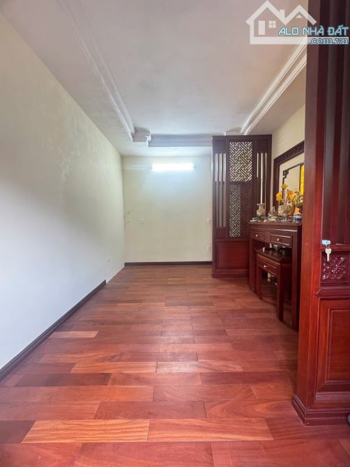NHÀ PHÂN LÔ NGUYỄN CƠ THẠCH – KHU VIP, AN NINH TỐT, DÂN TRÍ CAO . NHỈNH 19 TY - 4