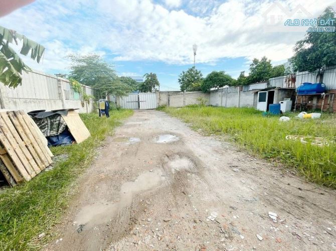 🔥Bán lô đất 1,670m2 ngay Trung Tâm Hóc Môn..Dt :12m*32,5 nở hậu L 💰 21 Tỷ - 4