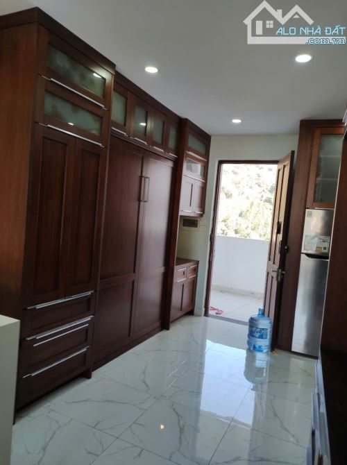 Bán căn 1 Phòng CC Thủy Tiên mặt tiền Trần Phú Vũng Tàu  view biển 50m2 , Giá 2.250 tỷ - 4
