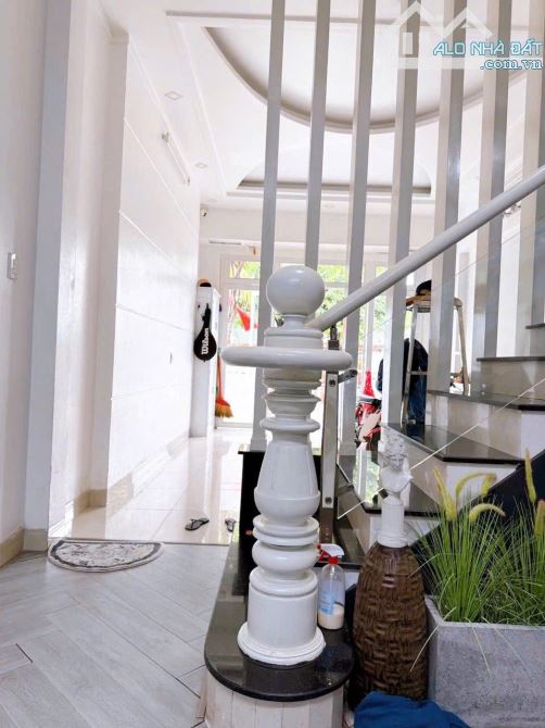 Bán nhà 1T 2 Lầu Khu vip cán bộ Vị trí 2 Đồng Khởi vài bước chân Trung Tâm Hành chính - 4