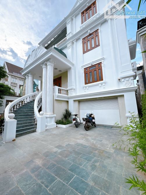 NP596 Bán gấp siêu phẩm biệt thự Tân Cổ Điển góc 2mt Ngang 16m sàn xây dựng 1000m2 - 4