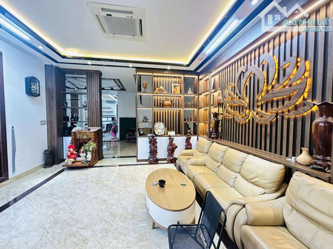 🔥BÁN BIỆT THỰ 4 TẦNG MẶT TIỀN PHÙNG CHÍ KIÊN, ĐẲNG CẤP GIỮA LÒNG TP HUẾ 🔥DT 198m2 - 4