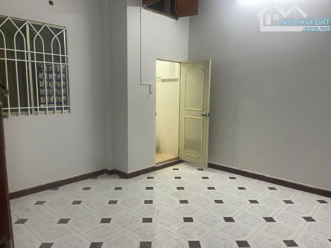 Chính chủ cho thuê nhà nguyên căn tại Bàn Cờ, Quận 3 – hẻm xe hơi - 4