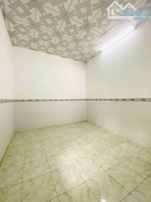 GẤP!!! NHÀ C4 ( 9x24 )- SÂN ĐẬU OTO, HẺM NHỰA, TRUNG TÂM THỦ DẦU, NHỈN 3 ĐỒNG TL - 4